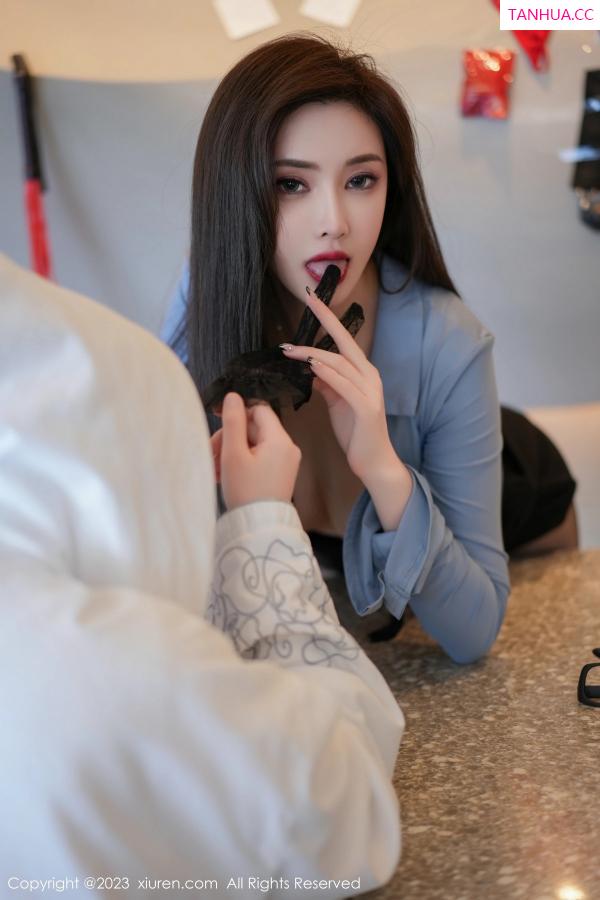 周妍希 奶瓶土肥圆 [XiuRen]高清写真图 2023.07.18 No.7095 Carol周妍希 黑丝美腿第30张图片
